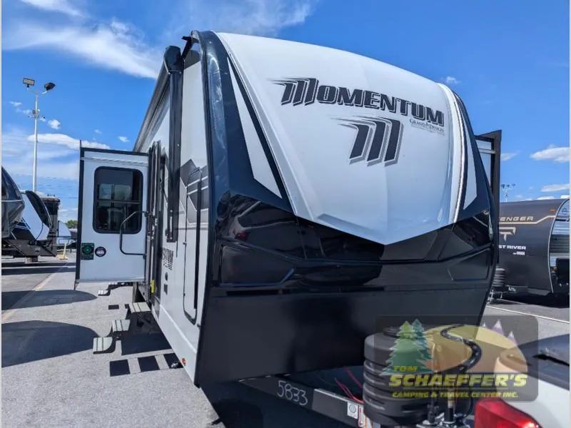 2027 Grand Design Momentum G-Class 31G - Photo 2