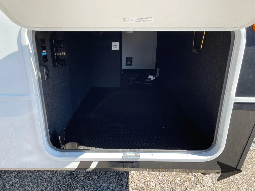 2026 Brinkley Model Z Air 297, Photos photo 28