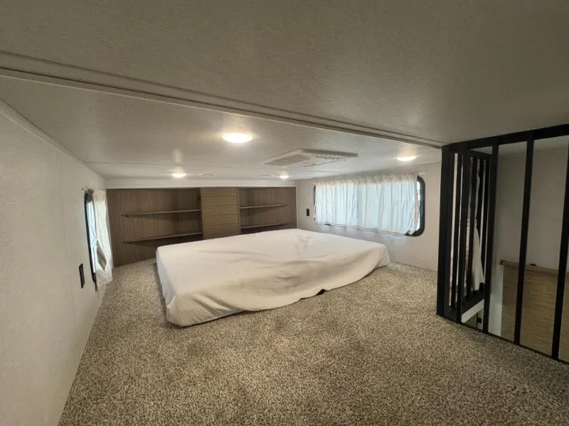 2027 Forest River Salem Grand Villa 42ZEN, Photos photo 25
