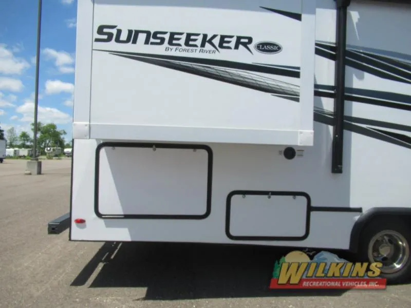 2024 Forest River Sunseeker LE 3010 - Photo 4