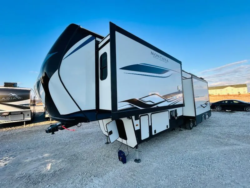 2023 Keystone Montana High Country 351BH - Photo 3
