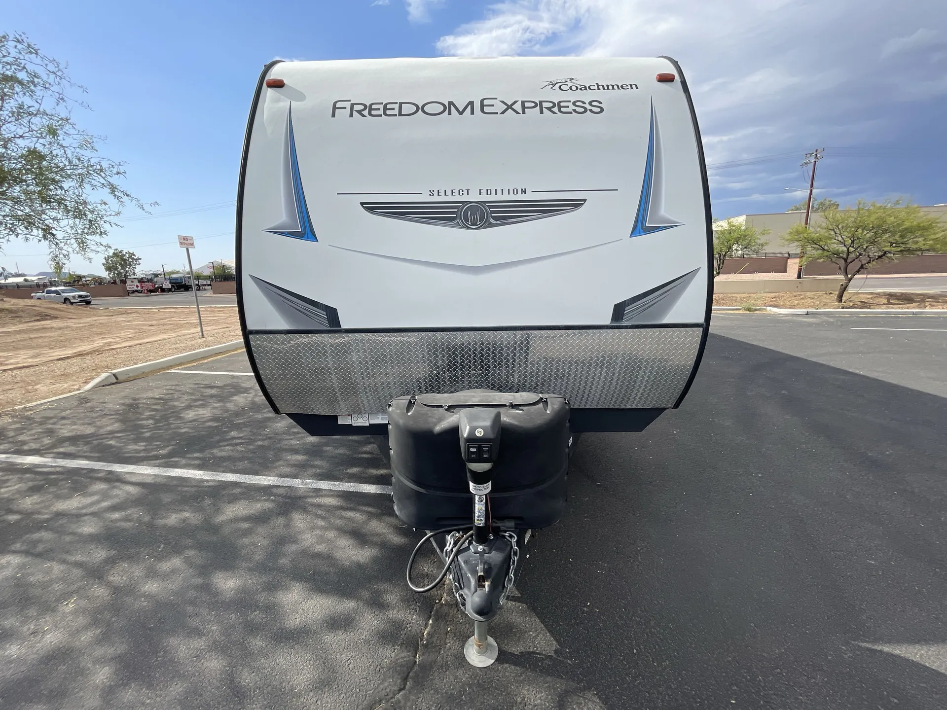 2021 Coachmen Freedom Express 29SE — front