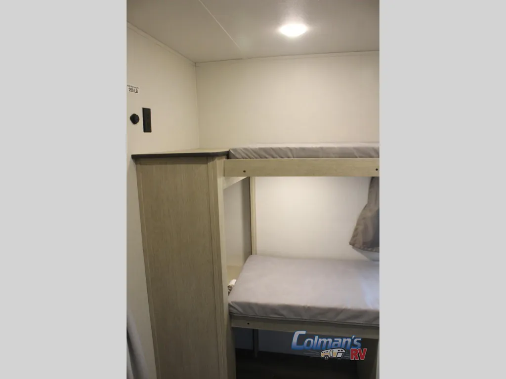 2026 Shasta RVs i-5 Edition 530BQB, Photos photo 35