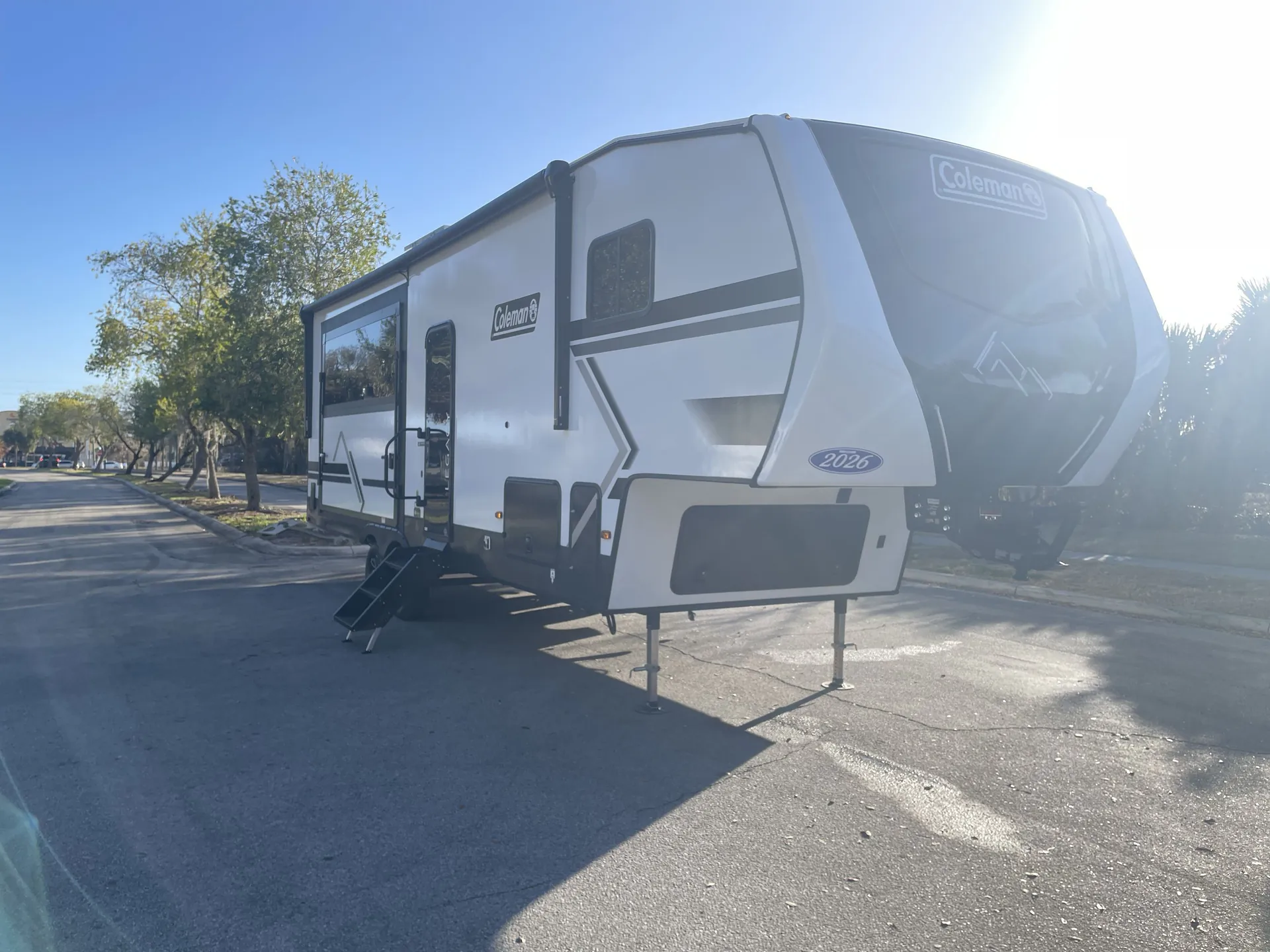 2026 Keystone Coleman Legacy 2800SUNDECK - Photo 2