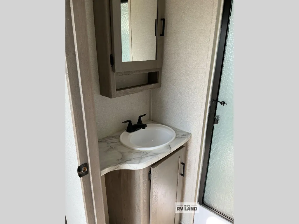 2021 Keystone Outback 340BH, Photos photo 11