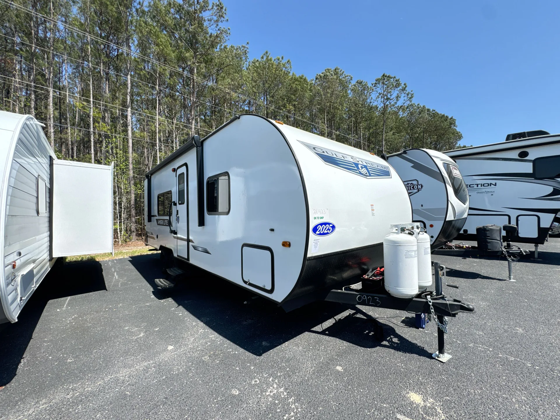 2025 Gulf Stream Ameri-Lite 20RBS - Photo 2