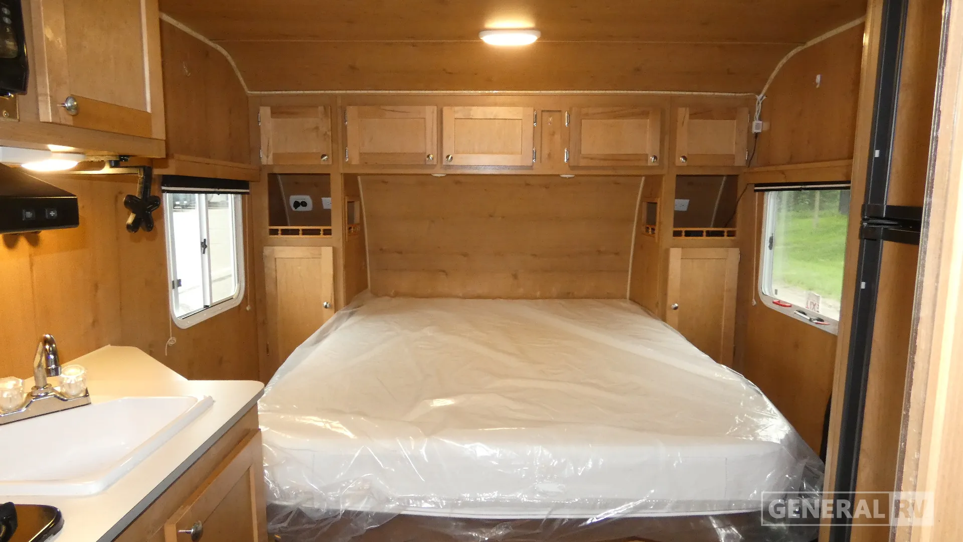 2017 Riverside RV Retro 177SE - Photo 3