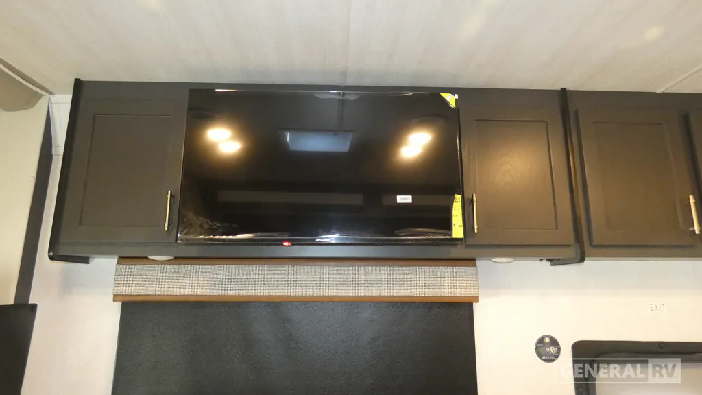 2027 Nexus Ghost 33DS, Photos photo 15