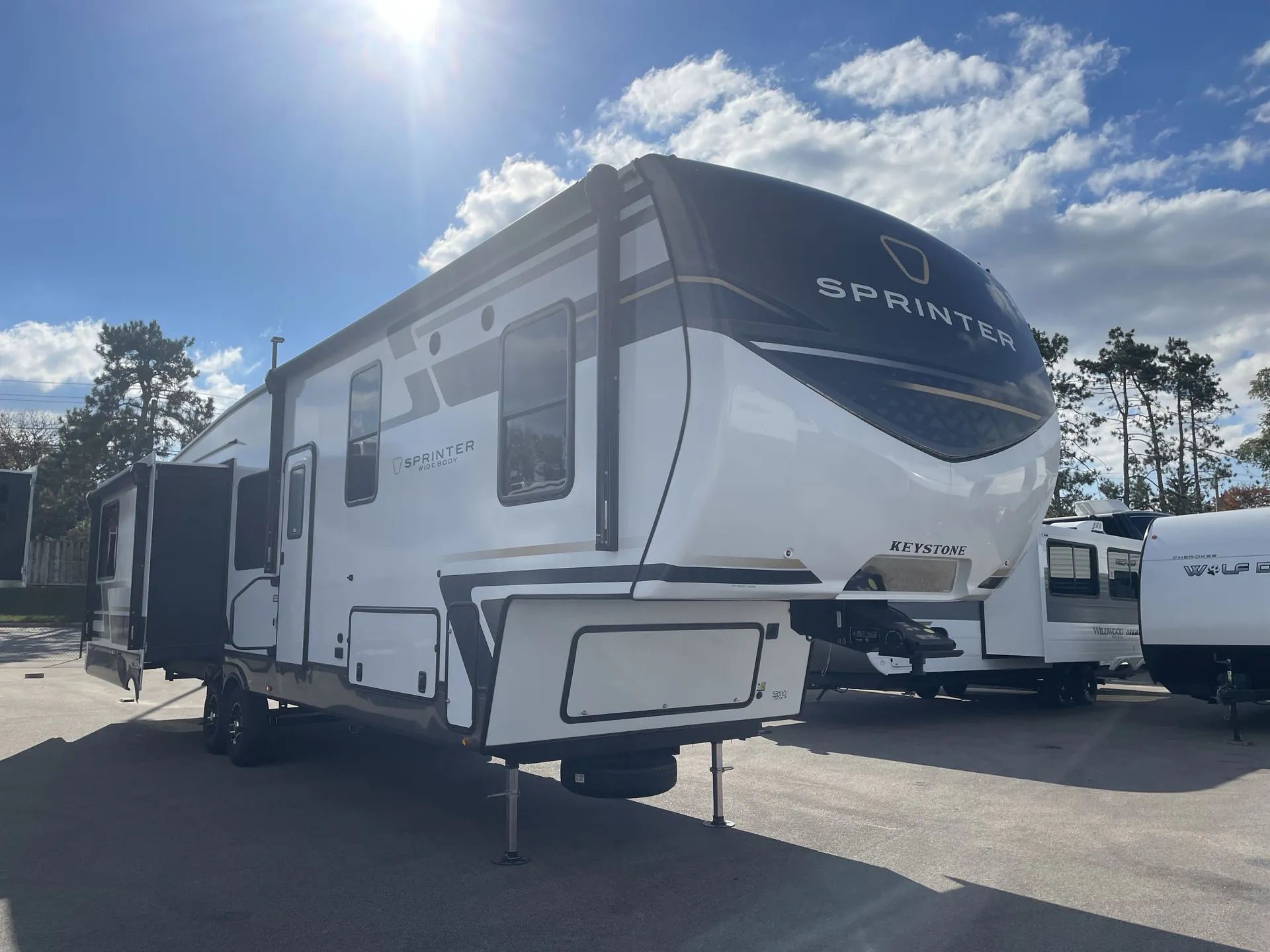 2026 Keystone Sprinter 3520RDS - Photo 2