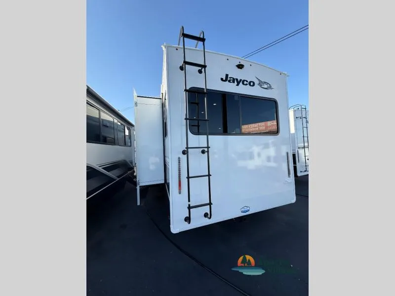 2026 Jayco Eagle 355MBQS - Photo 4