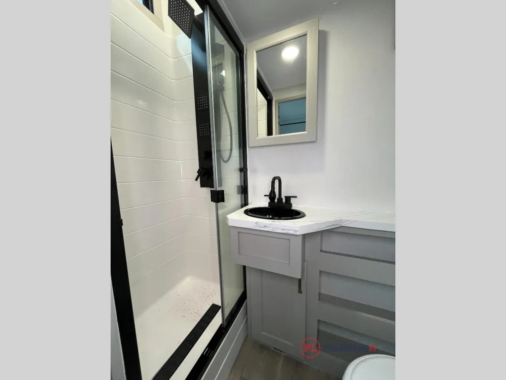 2026 Brinkley Model G 3970, Photos photo 14