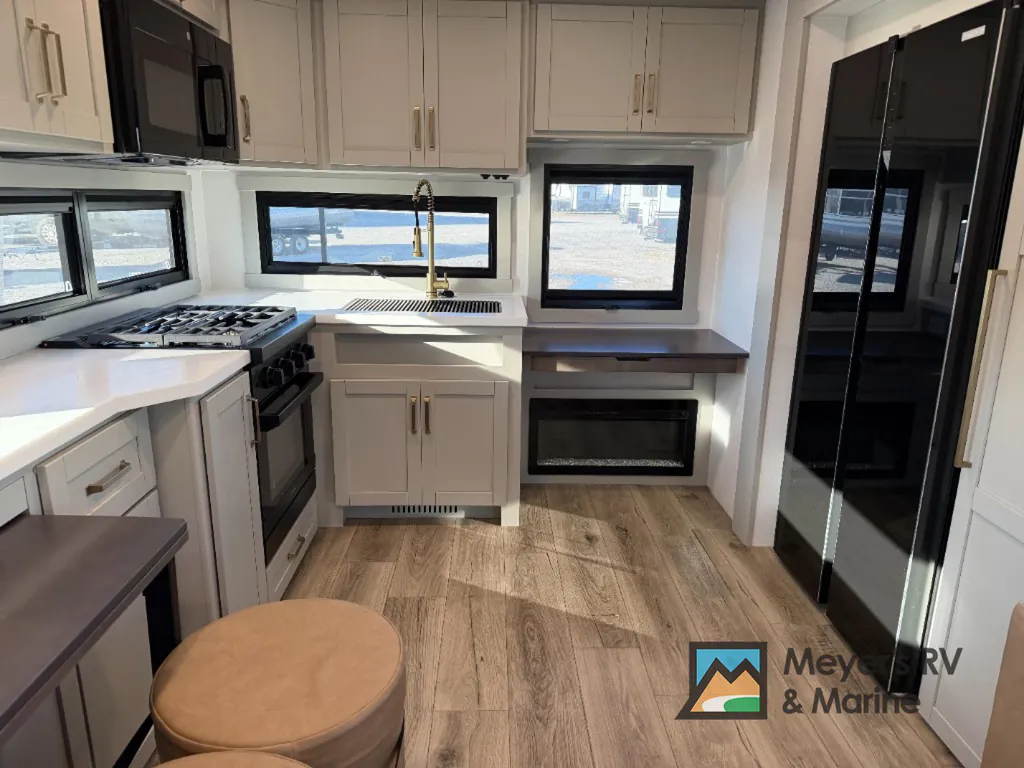 2026 Brinkley Model Z 2680, Photos photo 11