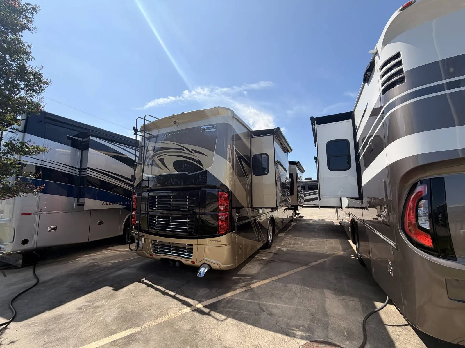 2016 Newmar VENTANA 3725 - Photo 2