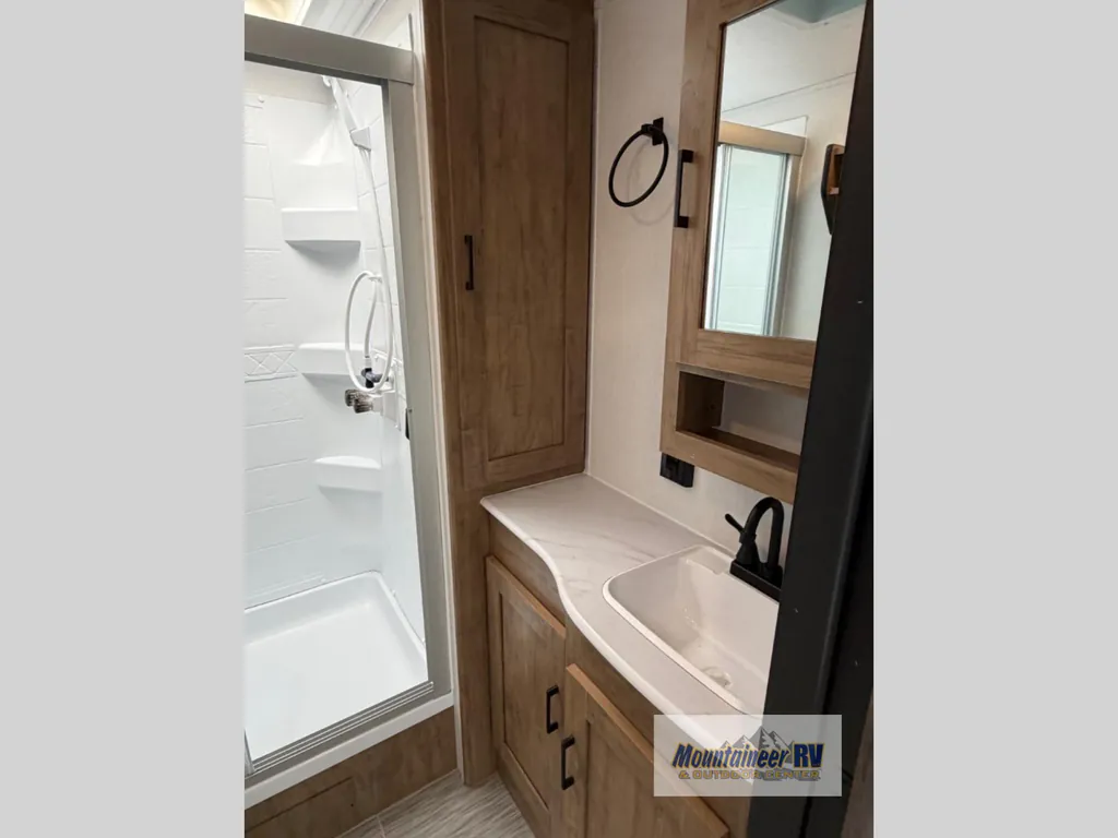 2024 Coachmen Freedom Express Ultra Lite 274RKS, Photos photo 38