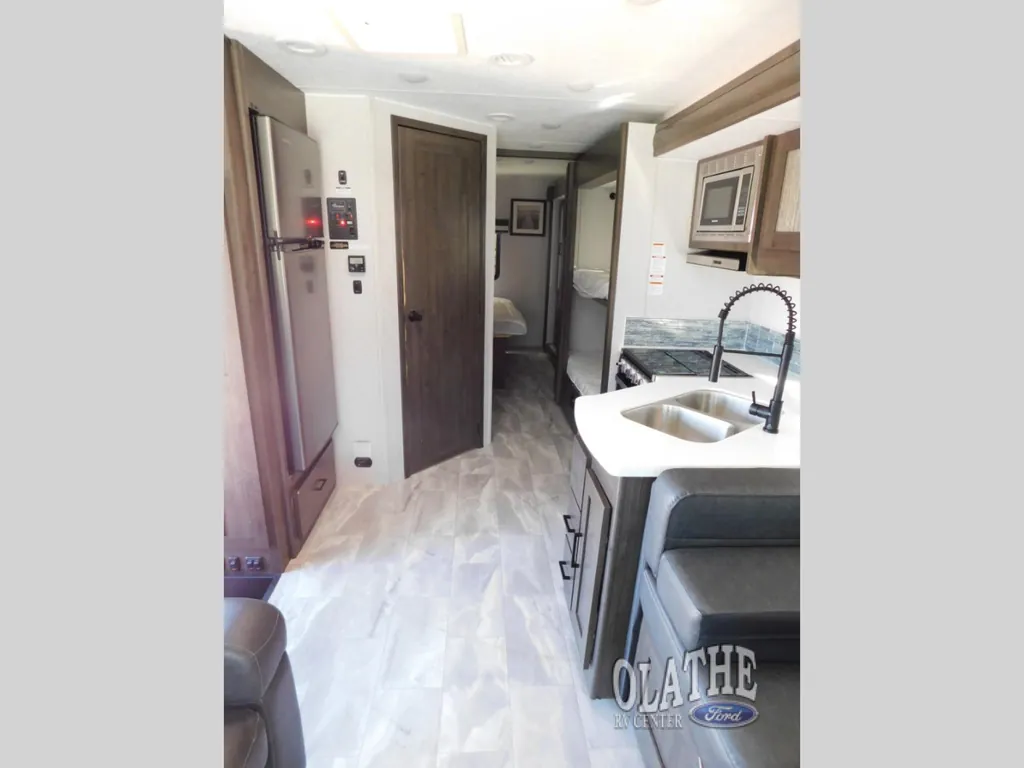 2024 Coachmen Pursuit 31BH, Photos photo 12