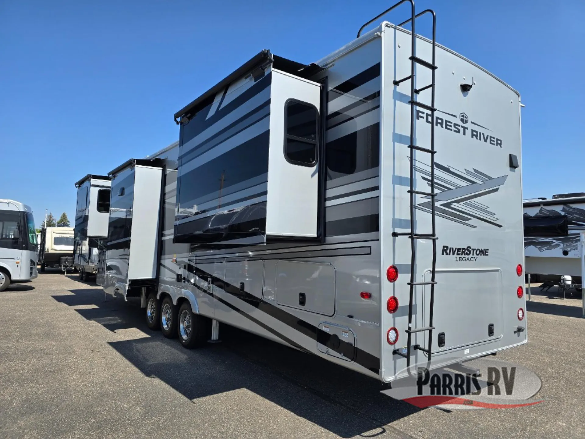 2026 Forest River RiverStone 425FO - Photo 4
