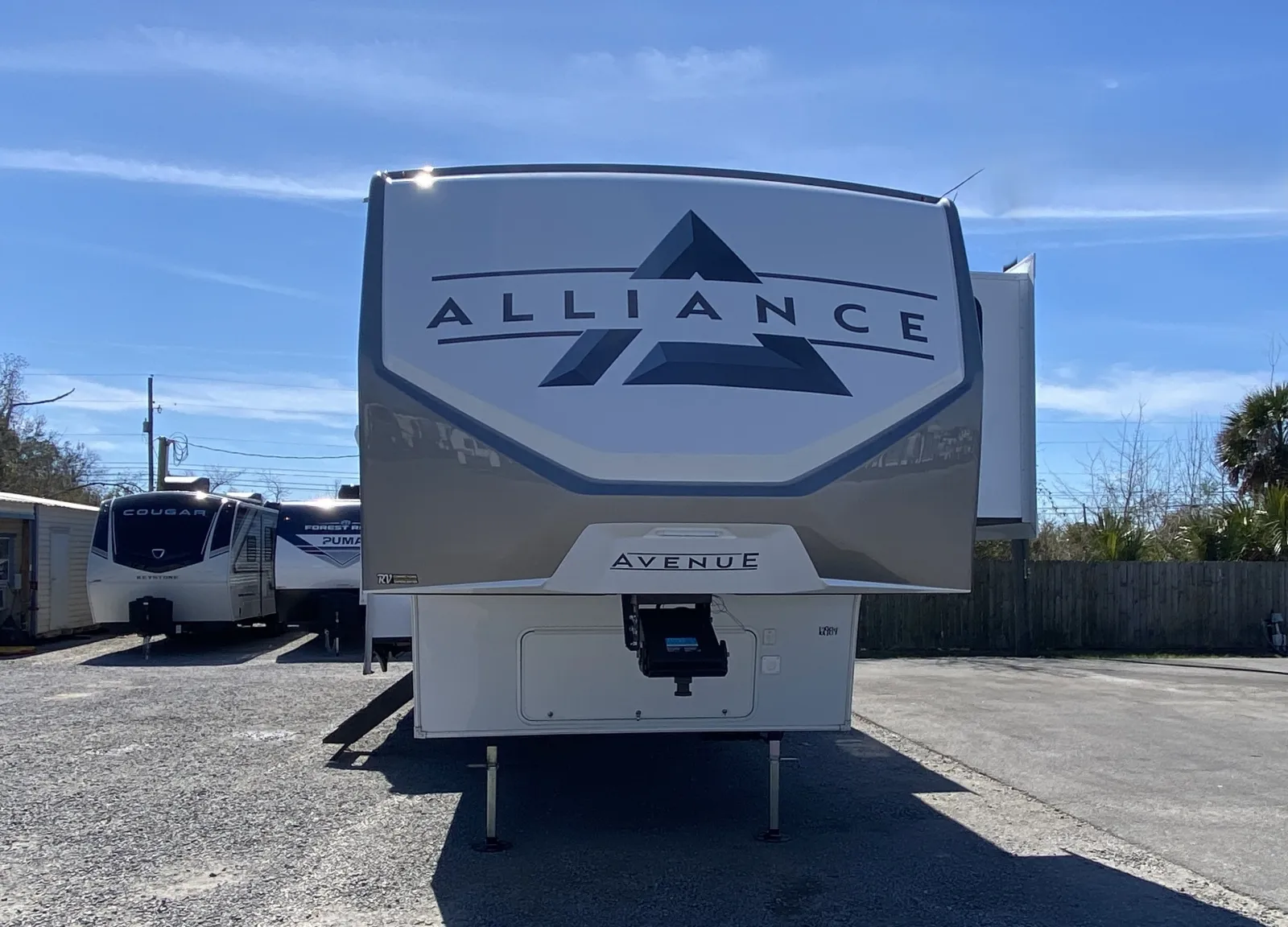 2026 Alliance RV Avenue 32RLS - Photo 4