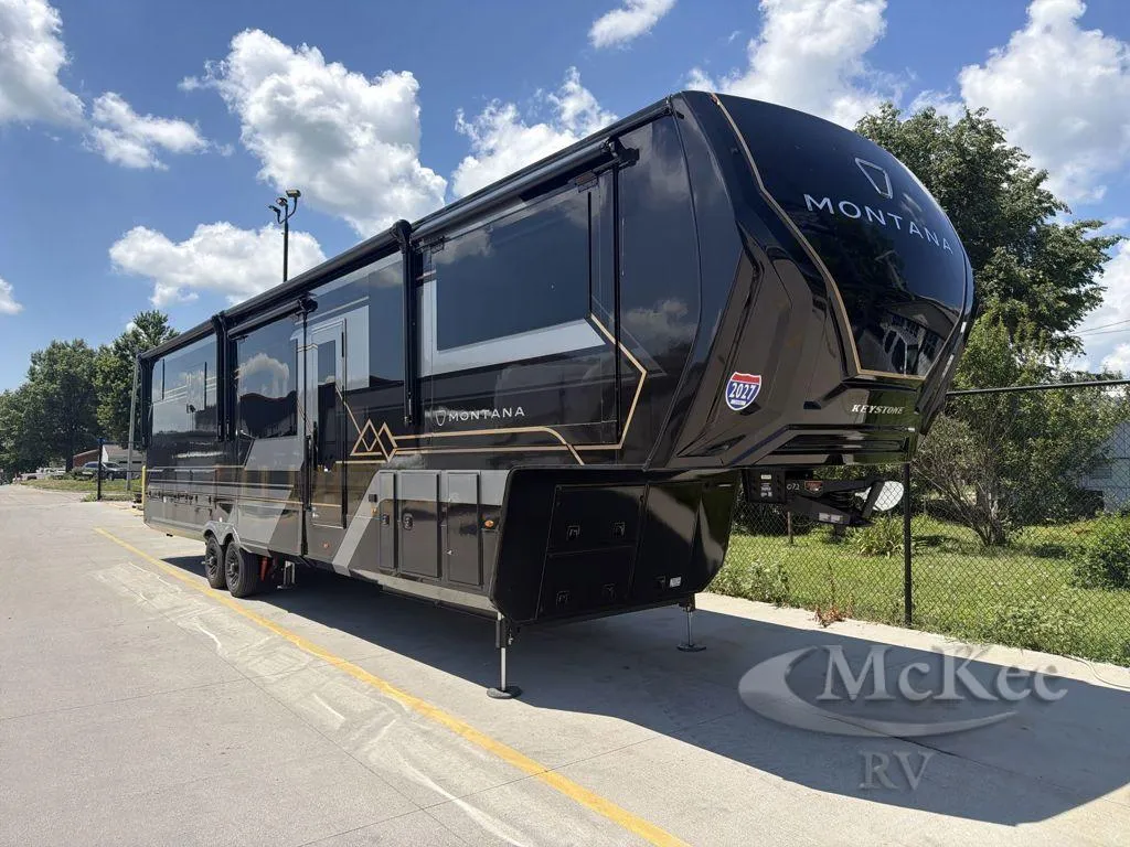 2027 Keystone RV Montana 3800FL - Photo 2