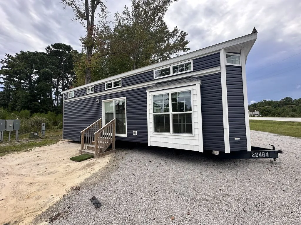 2025 GREAT OUTDOORS COTTAGES 300-L1-K1 300-L1-K1 - Photo 4