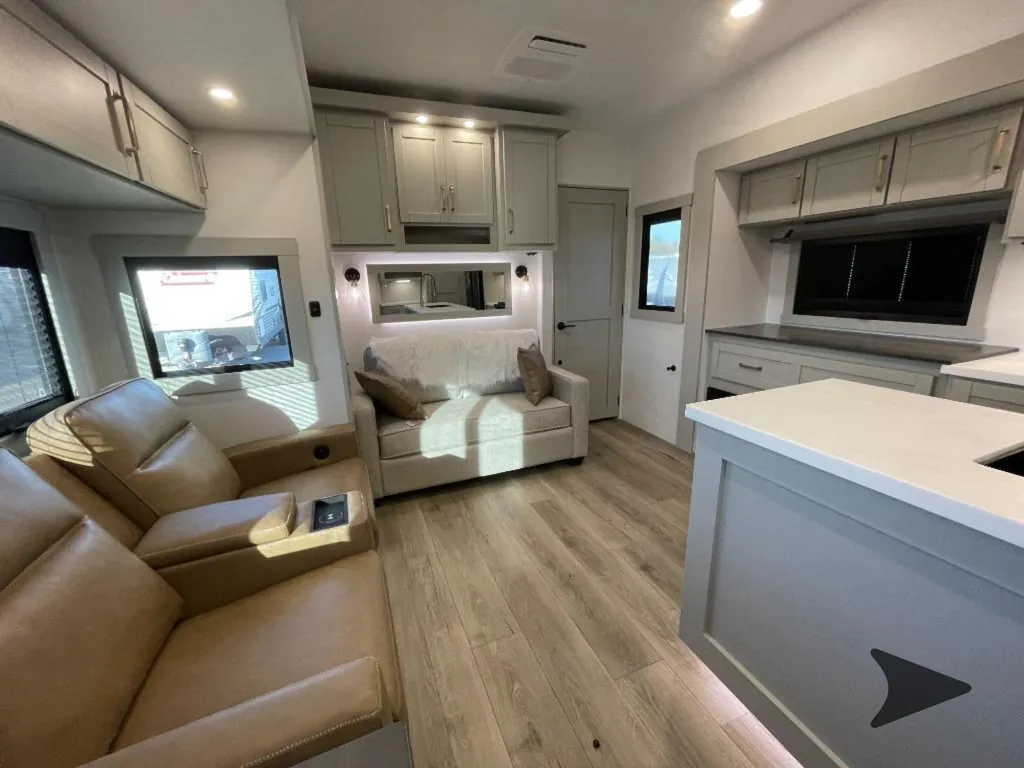 2026 Brinkley Model Z 3515, Photos photo 5