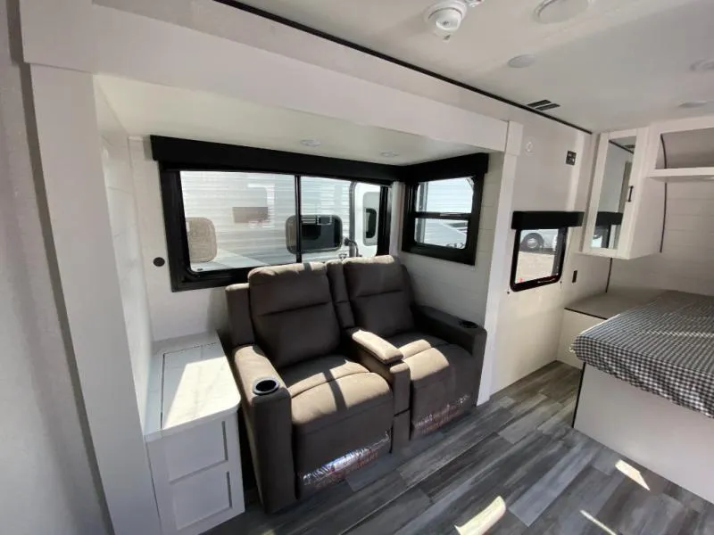 2026 Jayco Jay Flight SLX 200MKS - Photo 3
