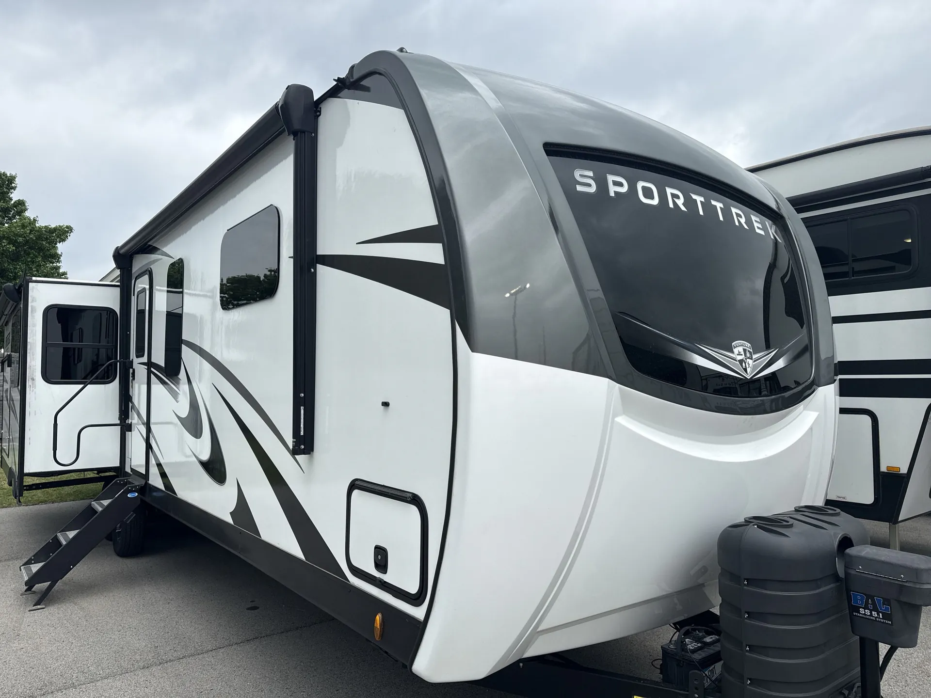 2024 Venture Rv Sporttrek Touring Edition 343VIK - Main photo