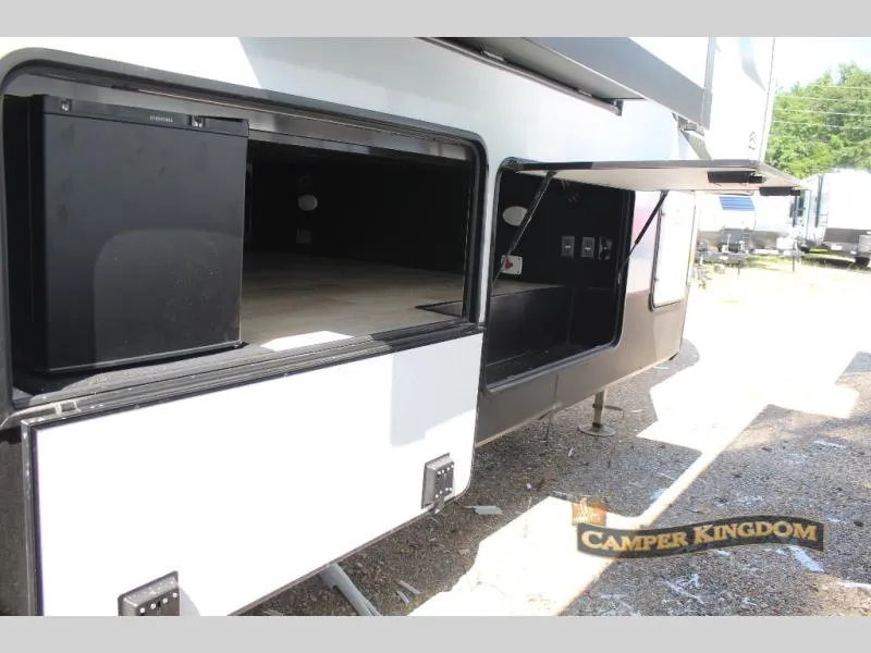 2026 Forest River Sandpiper 3800RK - Photo 4