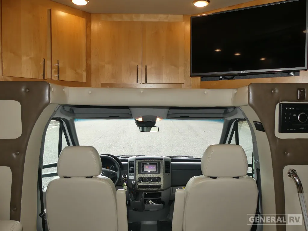 2017 Tiffin Wayfarer 24 QW, Photos photo 13