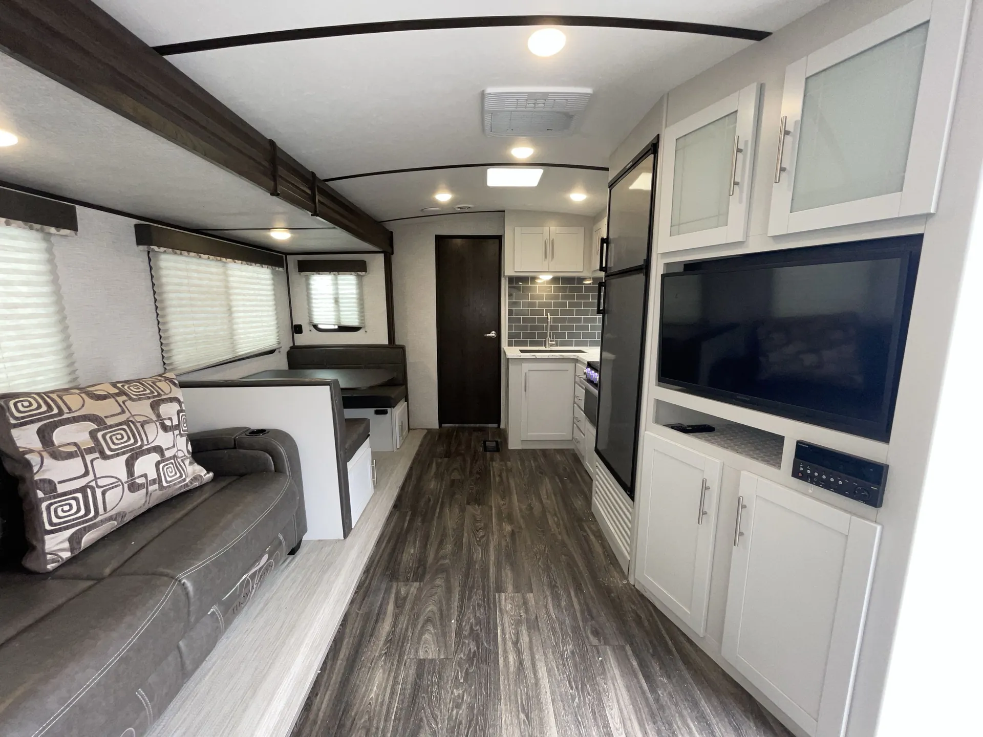 2021 Keystone Bullet 291RLS — living area main