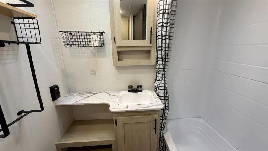 2025 Shasta i-5 Edition 532BEDS, Photos photo 26