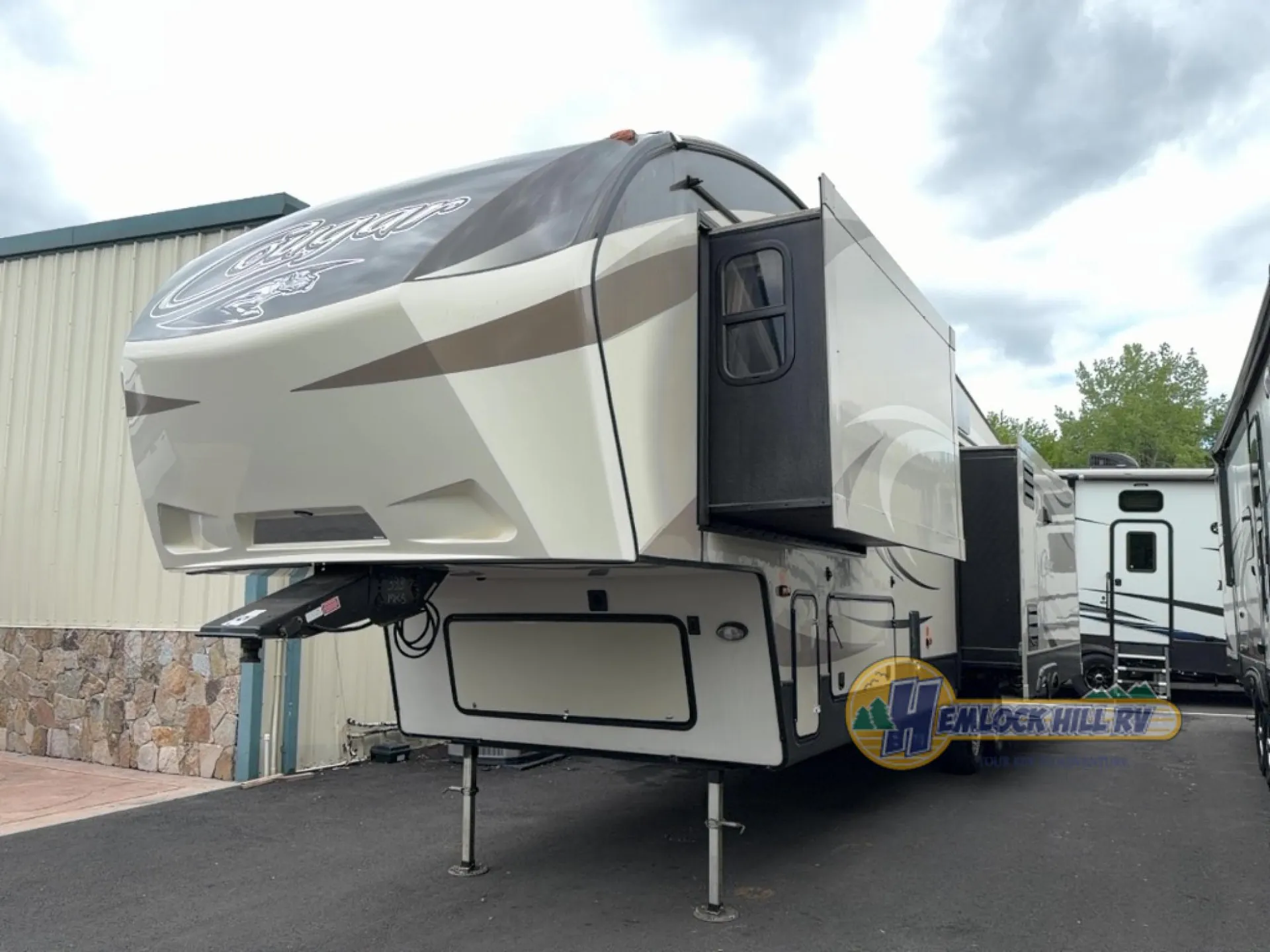 2017 Keystone Cougar 333MKS - Photo 4
