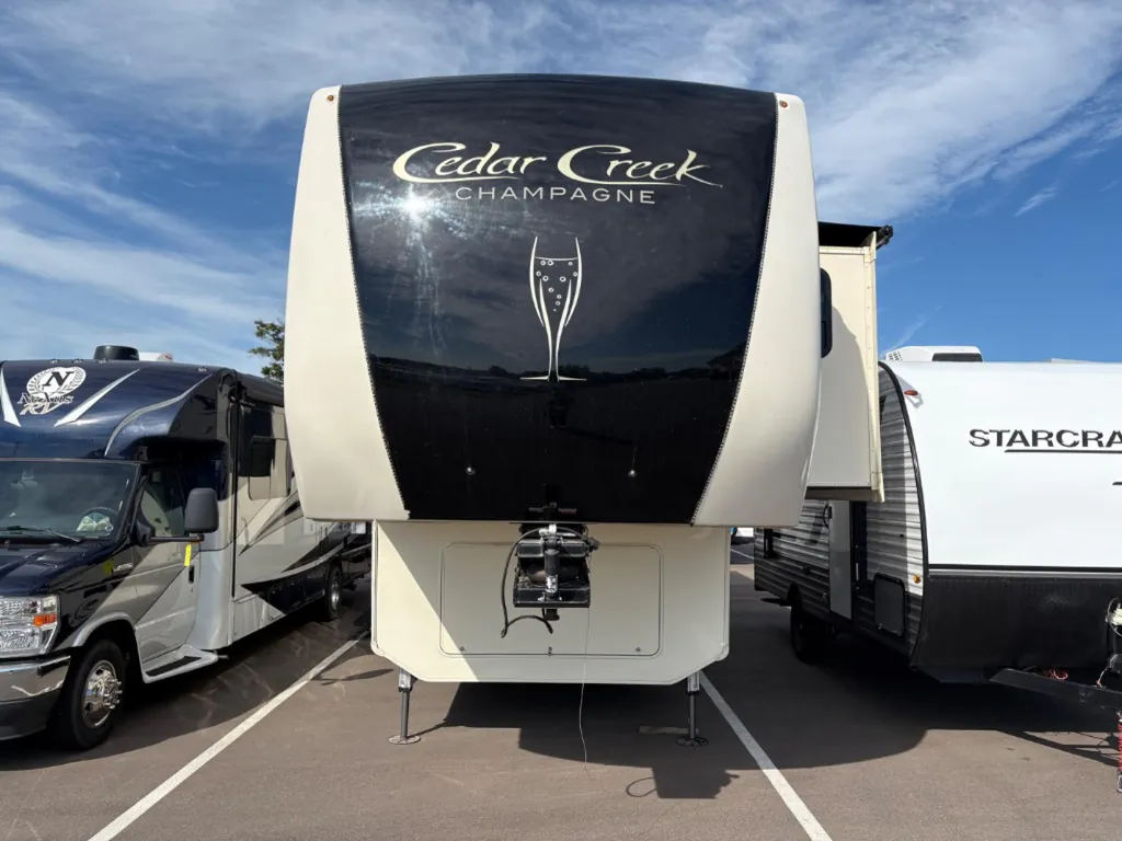 2020 Forest River Cedar Creek Champagne Edition 38EL, Photos photo 3
