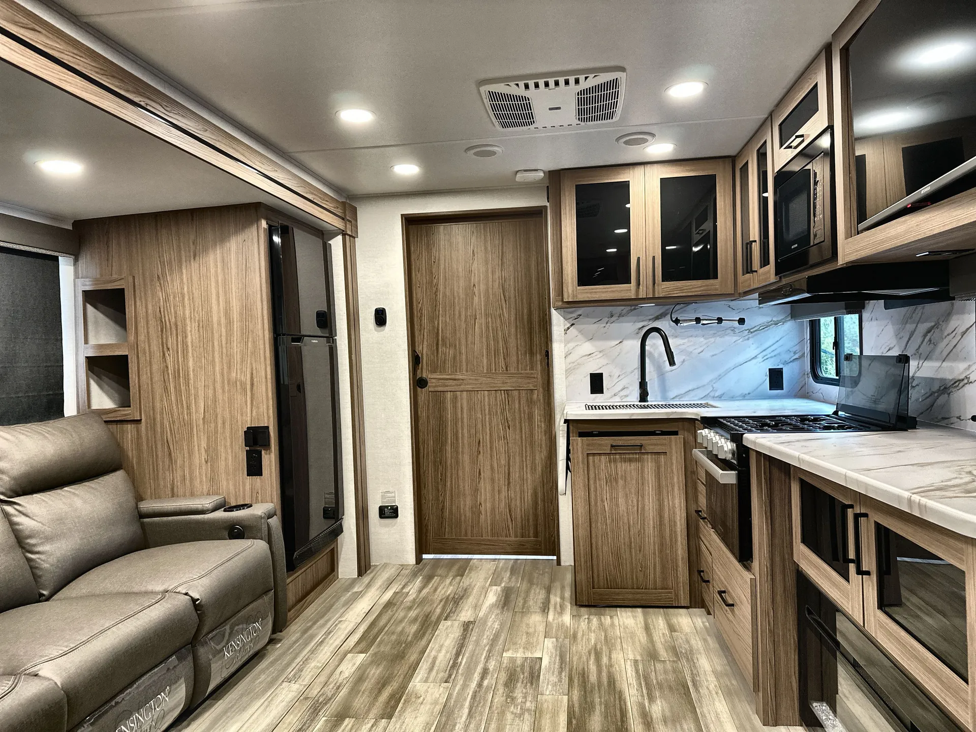 2024 Alliance RV Delta 252RL — living area main