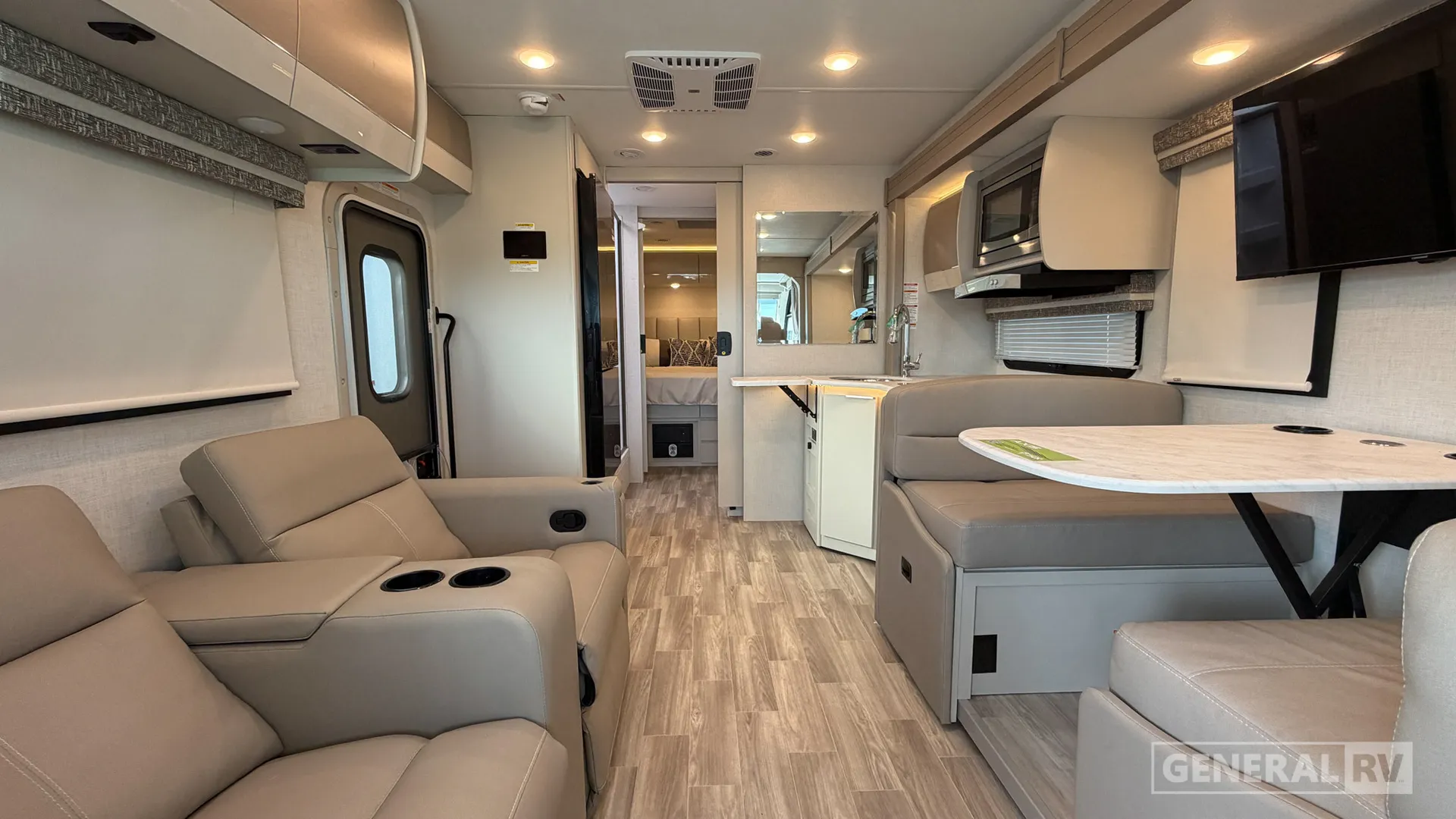 2026 Thor Motor Coach Axis 281 - Photo 3