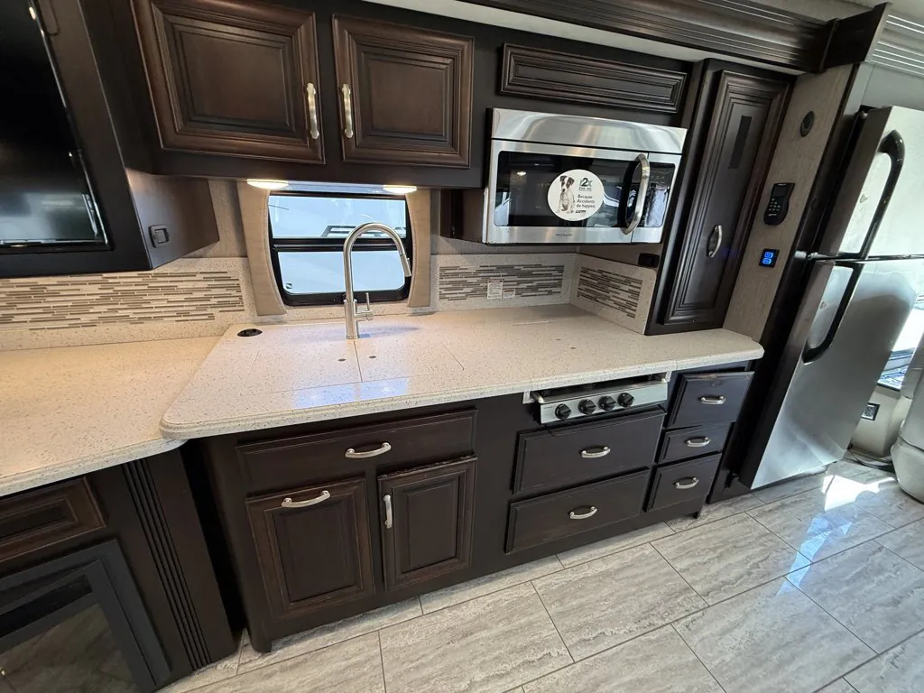2018 Forest River Berkshire 38A, Photos photo 51