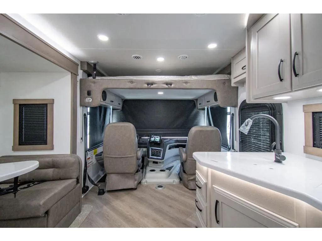 2027 Entegra Coach Emblem 36U, Photos photo 3