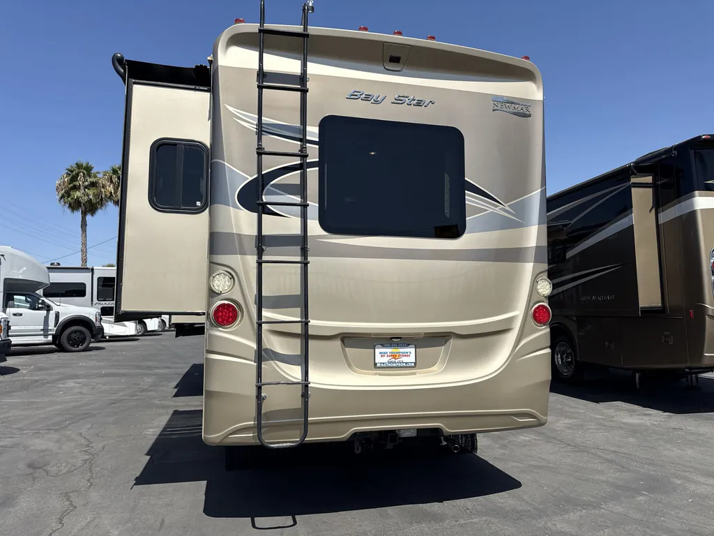 2016 Newmar Bay Star 3518, Photos photo 6