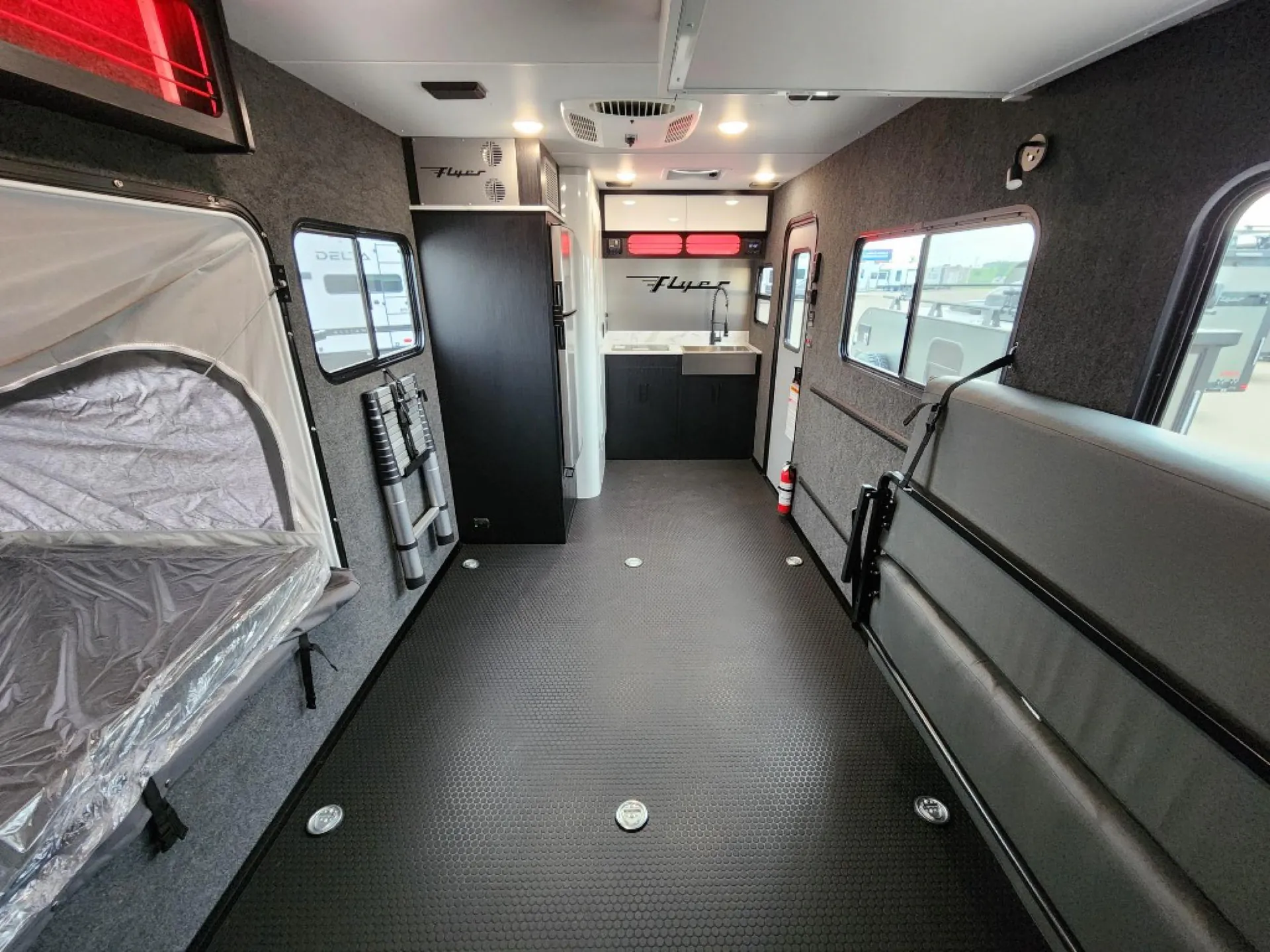 2026 inTech RV Flyer Forge - Photo 4
