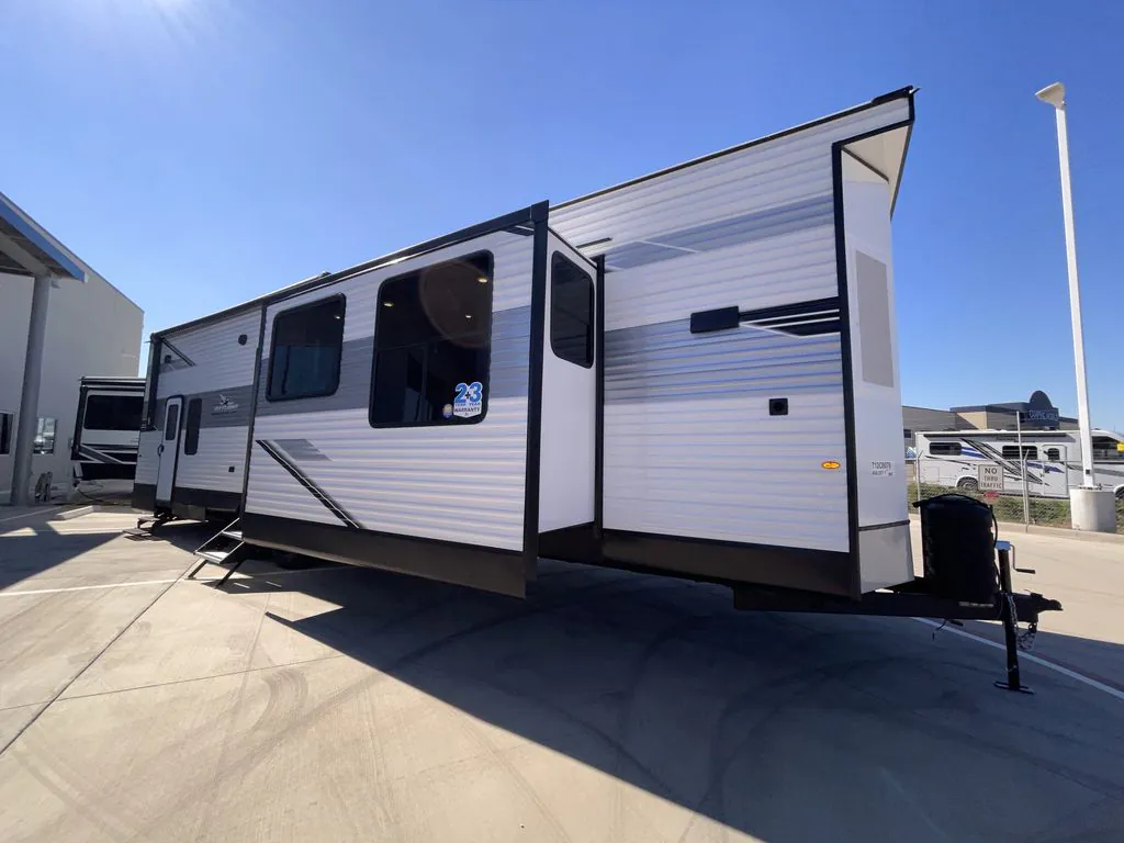 2026 Jayco Jay Flight Bungalow 404LOFT DS - Photo 2