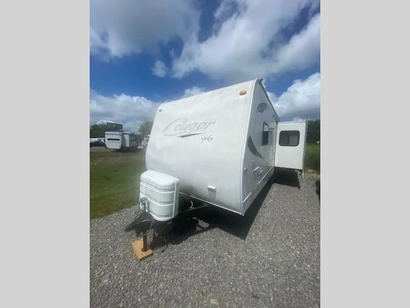 2010 Keystone RV Cougar X-Lite 27RLS - Main photo