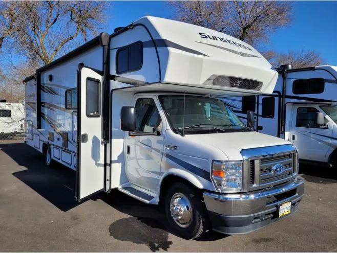 2023 Forest River Sunseeker Classic 3010DS - Photo 2