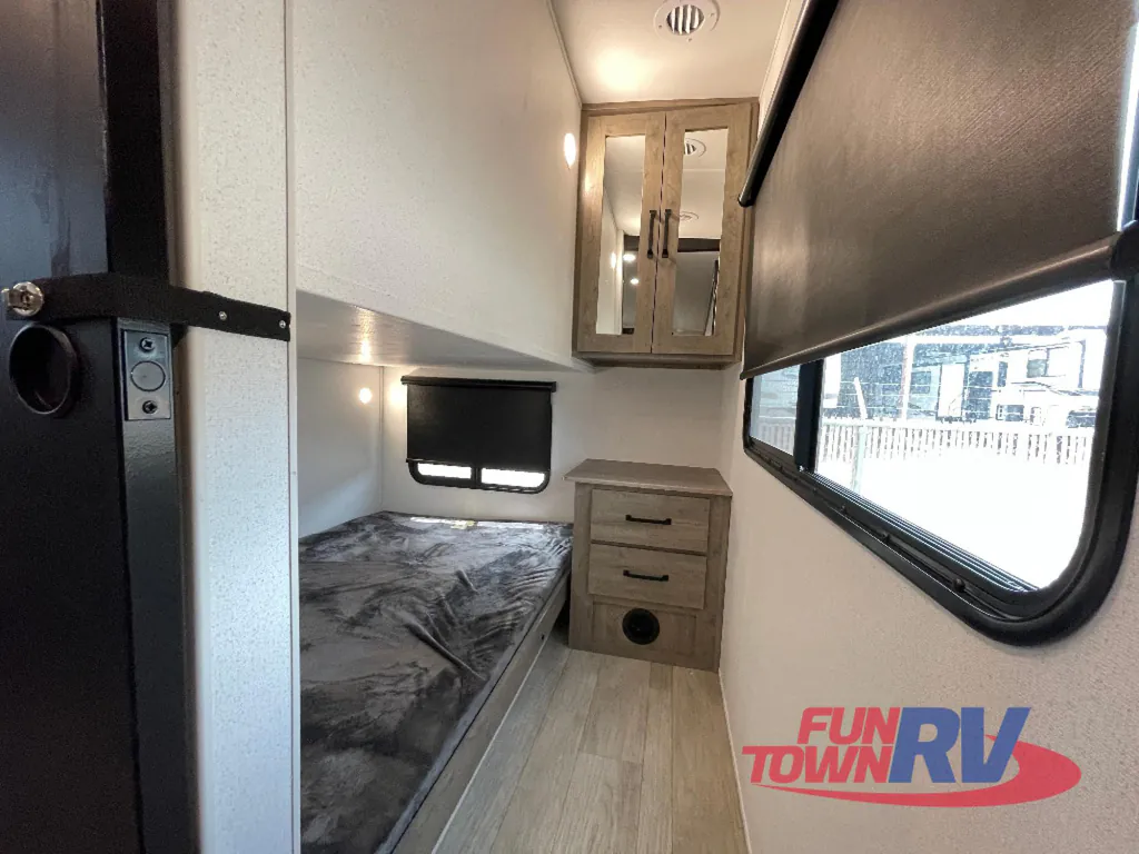 2026 Forest River Solaire 3150TBSS, Photos photo 29