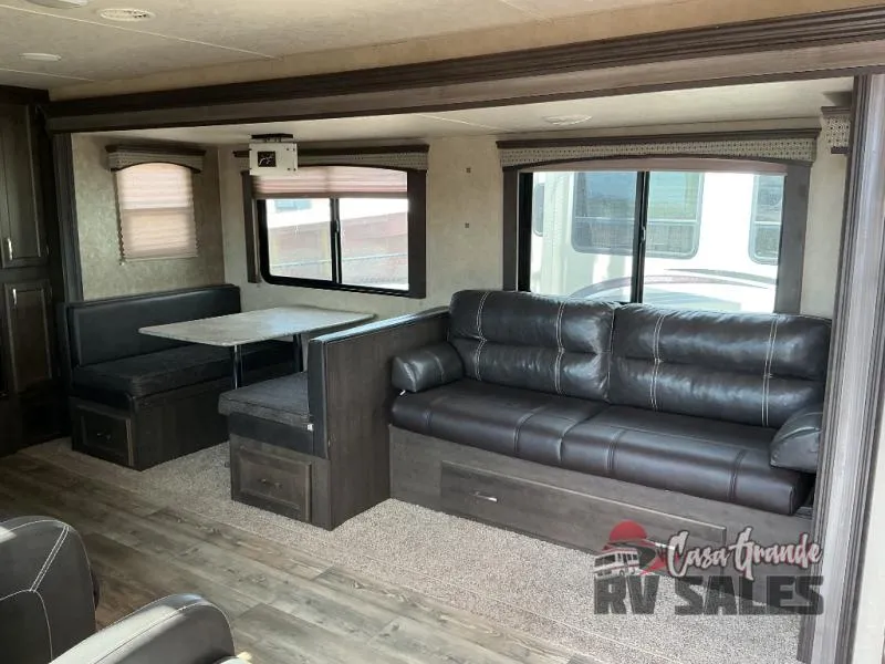 2016 Forest River RV EVO ATS 280RK - Photo 4