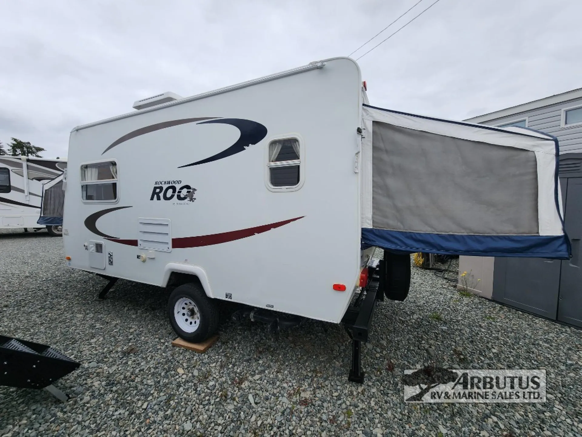 2006 Forest River RV Rockwood 17 - Photo 4
