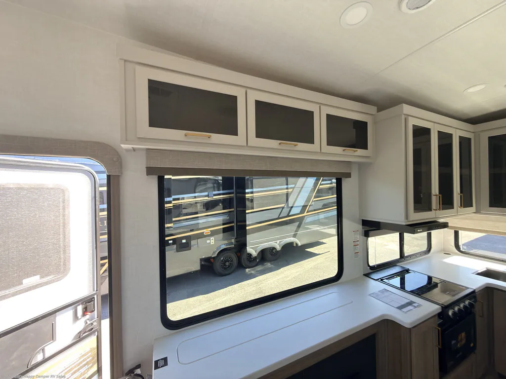 2027 Forest River Rockwood Signature 301SRK, Photos photo 22