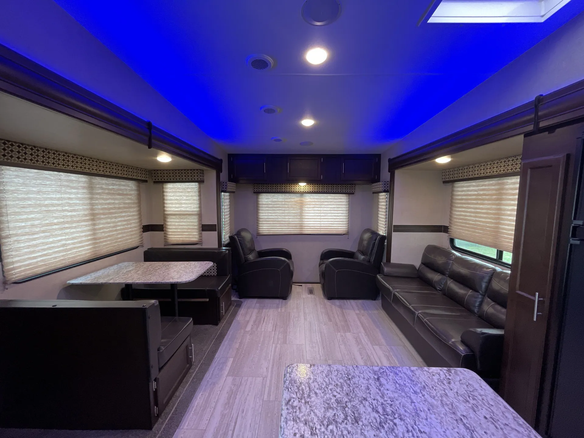 2018 K-Z Rv Sportsmen 293RL — living area main
