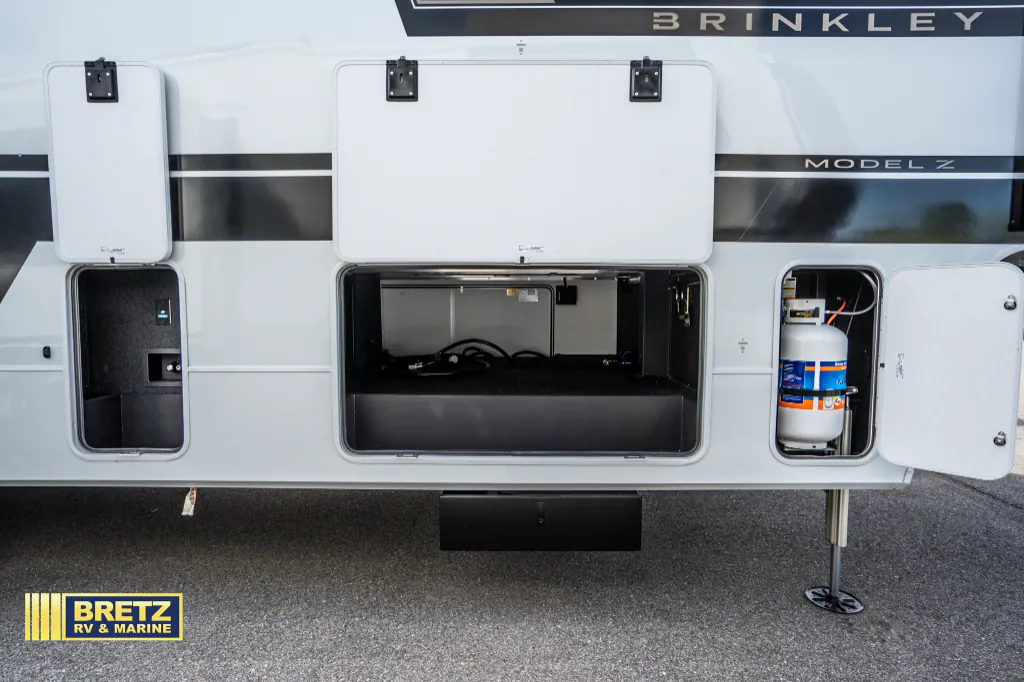 2026 Brinkley Model Z 3600, Photos photo 10