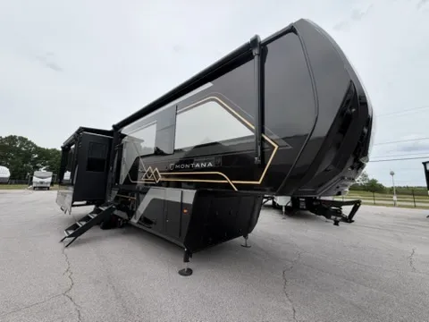 2026 Keystone Montana 3100RL - Photo 2