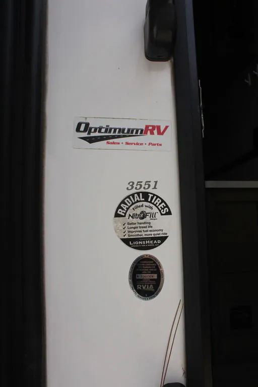 2019 Dutchmen Voltage Triton 3551 - Photo 3