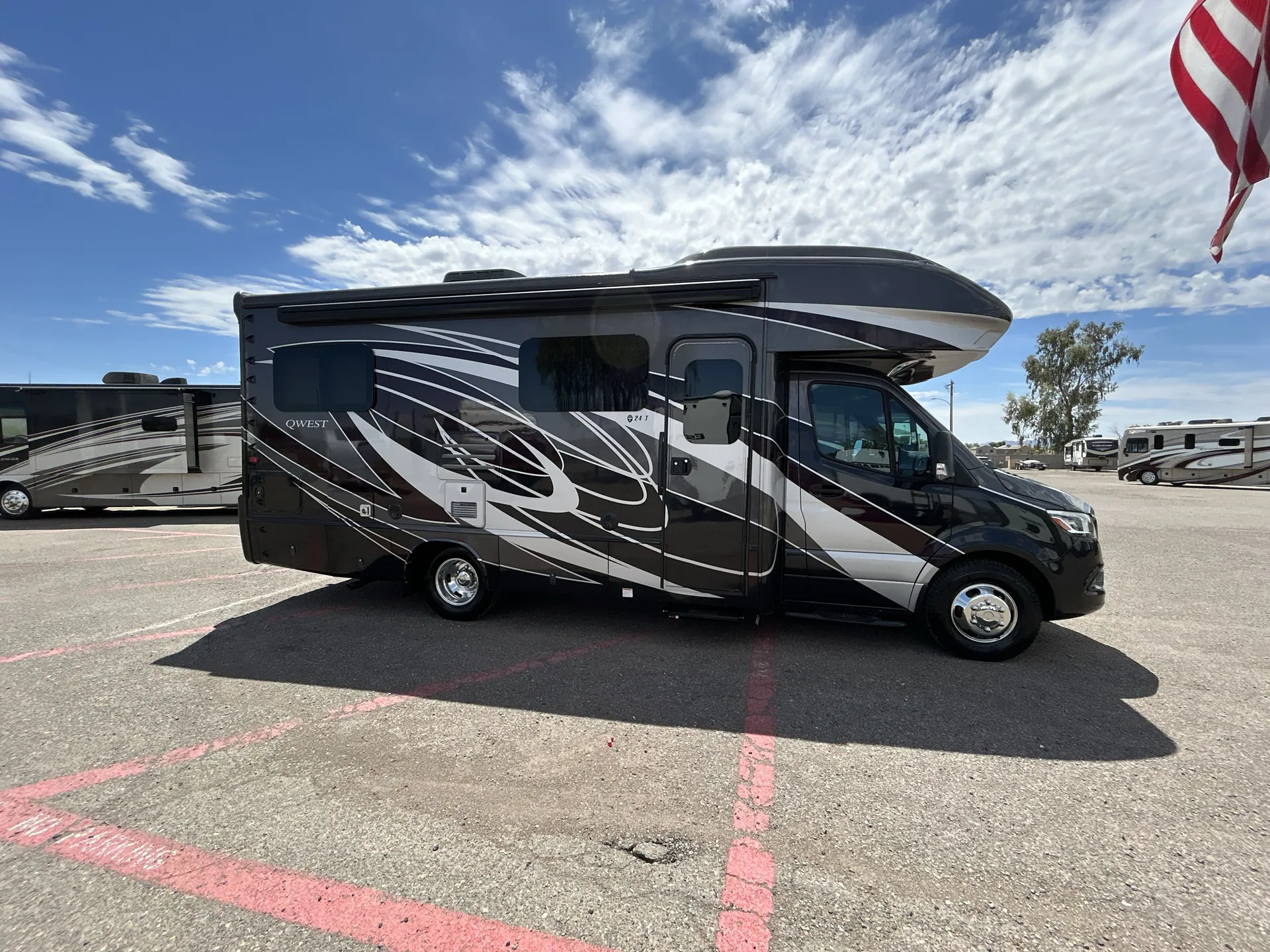 2021 Entegra Coach Qwest 24T dealer photo 5 from Camping World